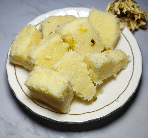 Nariyal burfi / coconut sweet