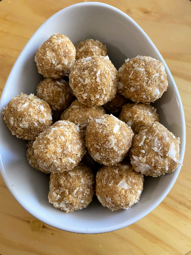 Rava Ladoo with jaggery