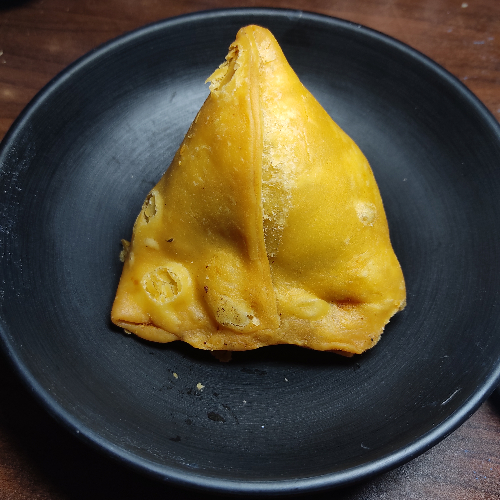 Samosa/Stuffed potato triangular pastry