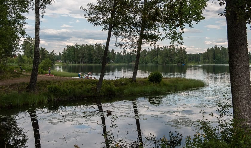 Lovsjöbaden - Ett andningshål mellan fricampingarna
