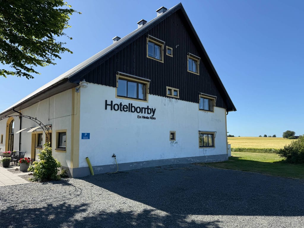 Bild på Ställplats Gamlegård, Hotel Borrby