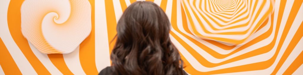 Hustle store banner