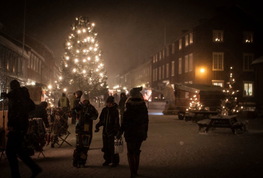 Julegrantenning på Røros