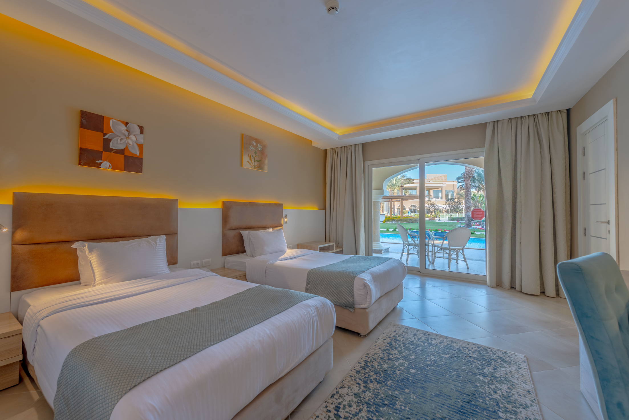 Standard - Twin beds