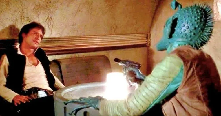 Quem atirou primeiro: Han Solo ou Greedo? O cânone não resolve