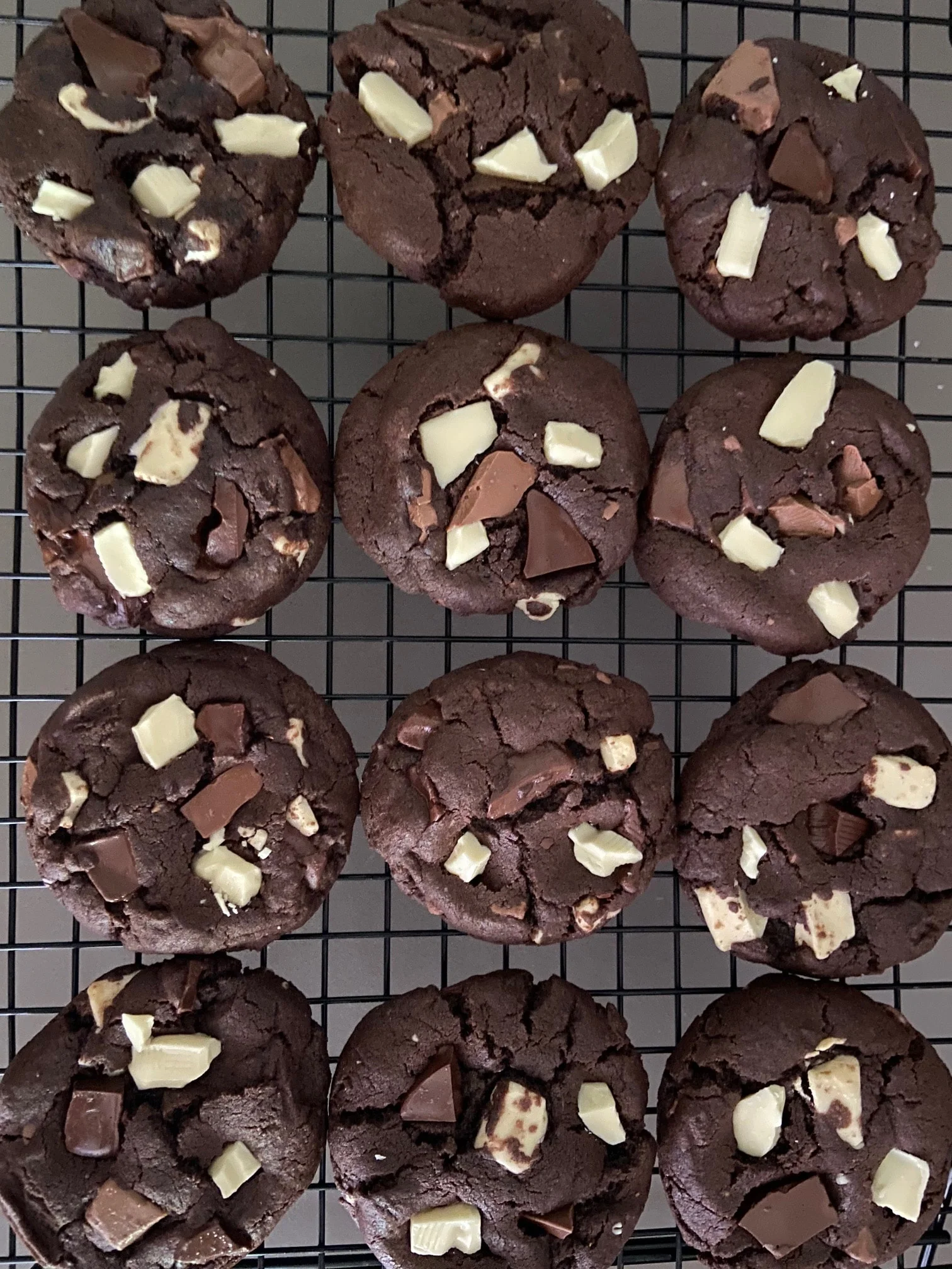 NYC Triple Choc-Chip Cookies