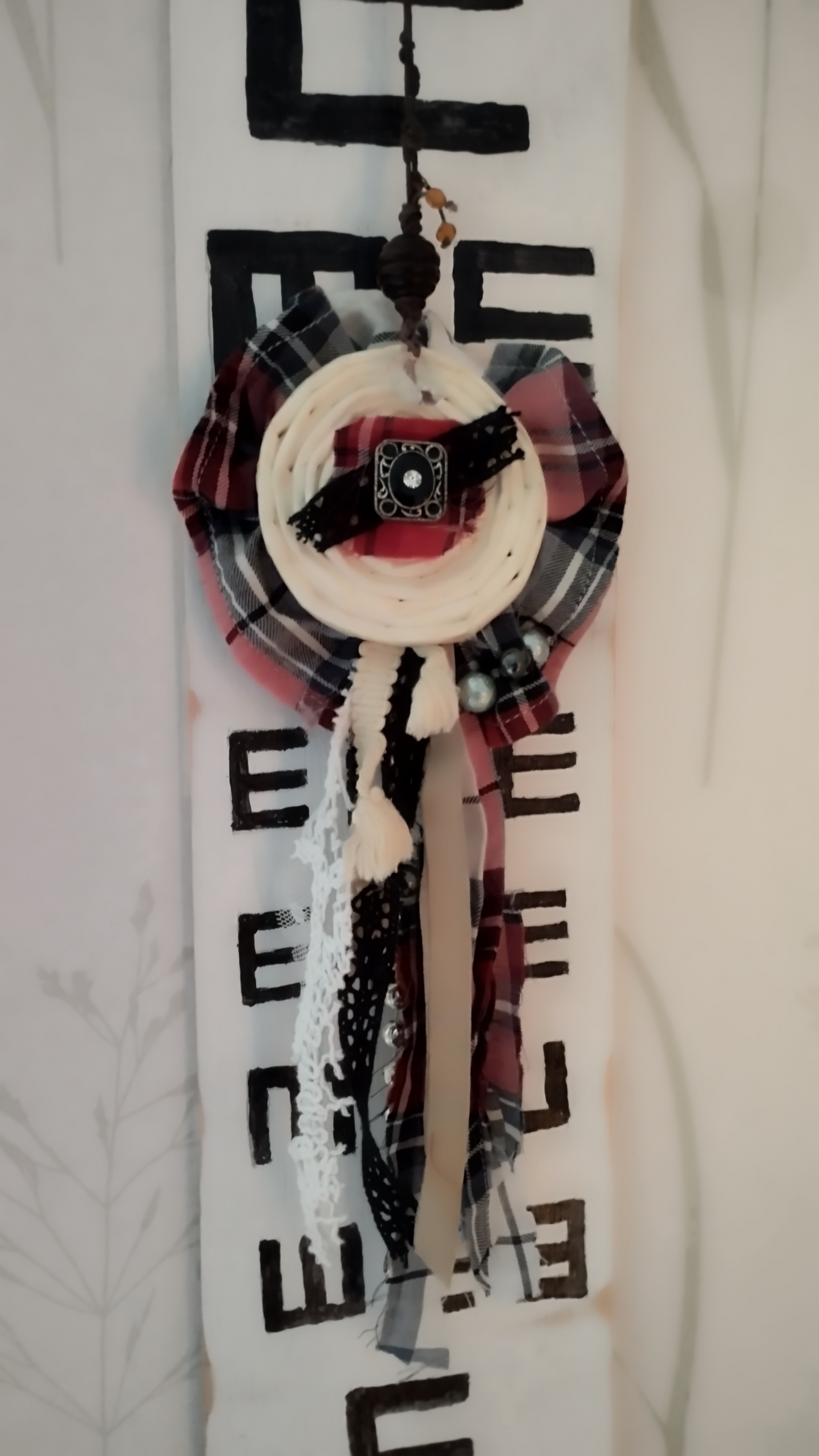 Onnenpyörä (kaulakoru)