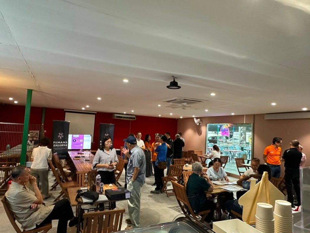 Pre-meeting networking