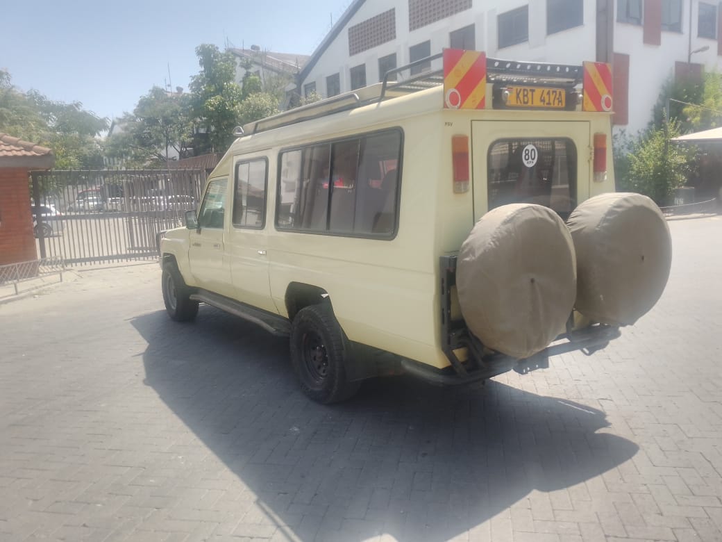 TOYOTA LAND CRUISER