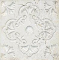 aged white ornato