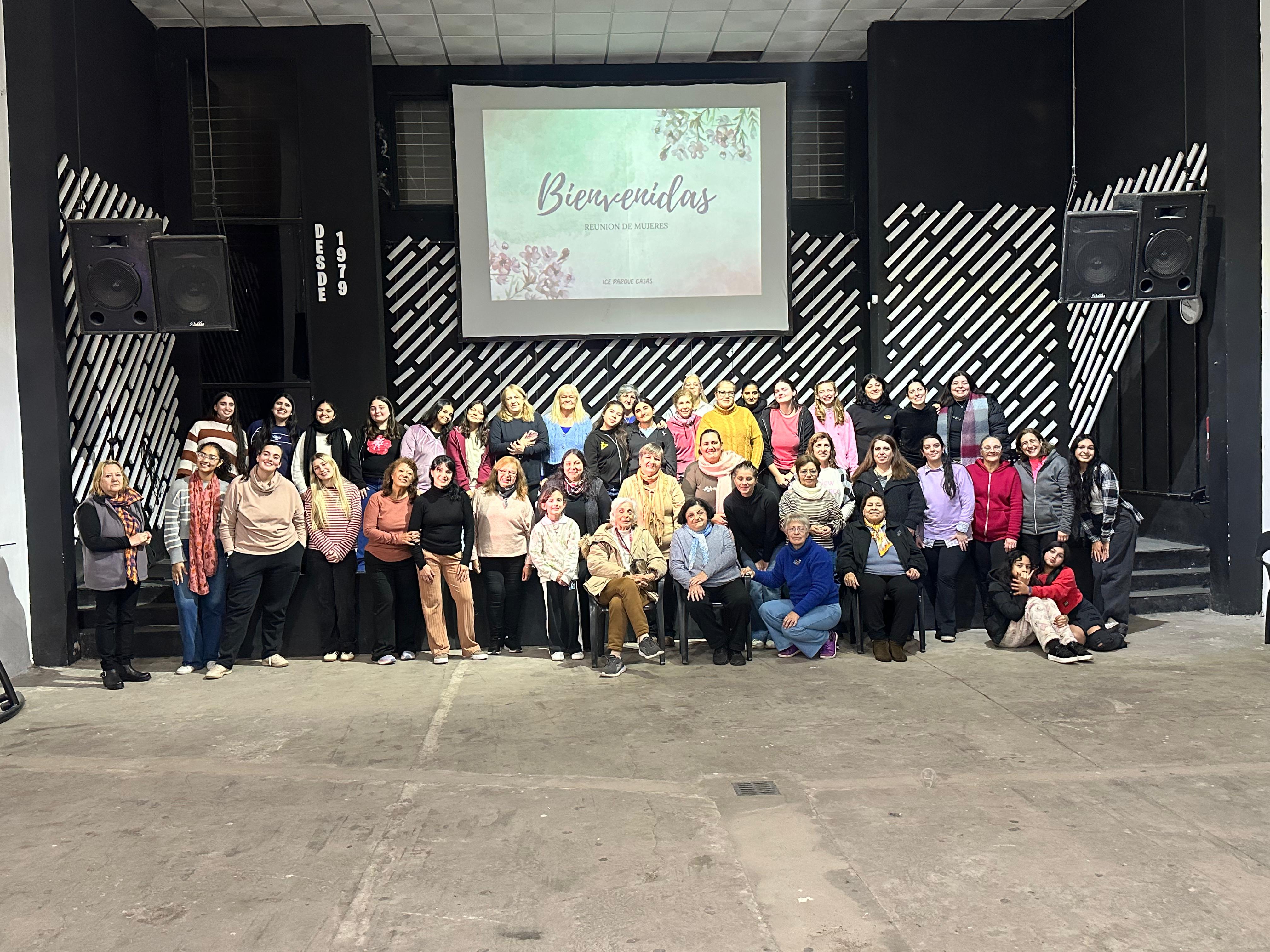 Reunion de mujeres