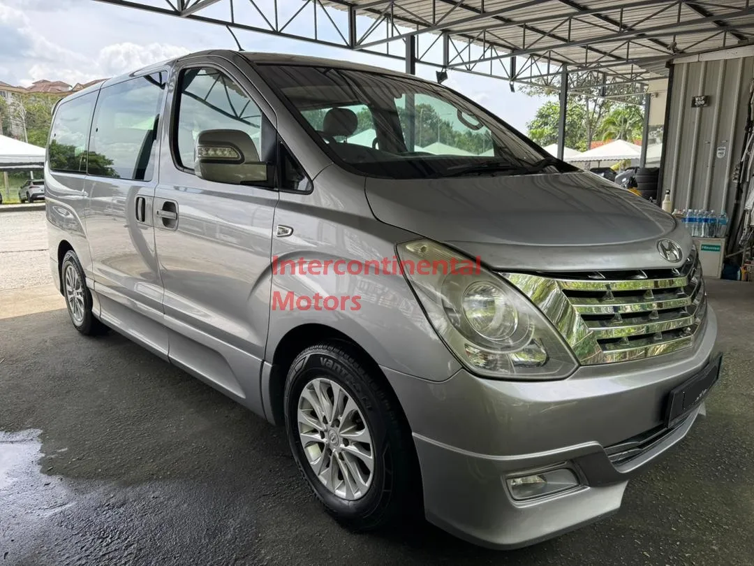 Thumbnail 3 of 2014 Hyundai Grand Starex Royale 2.5 image