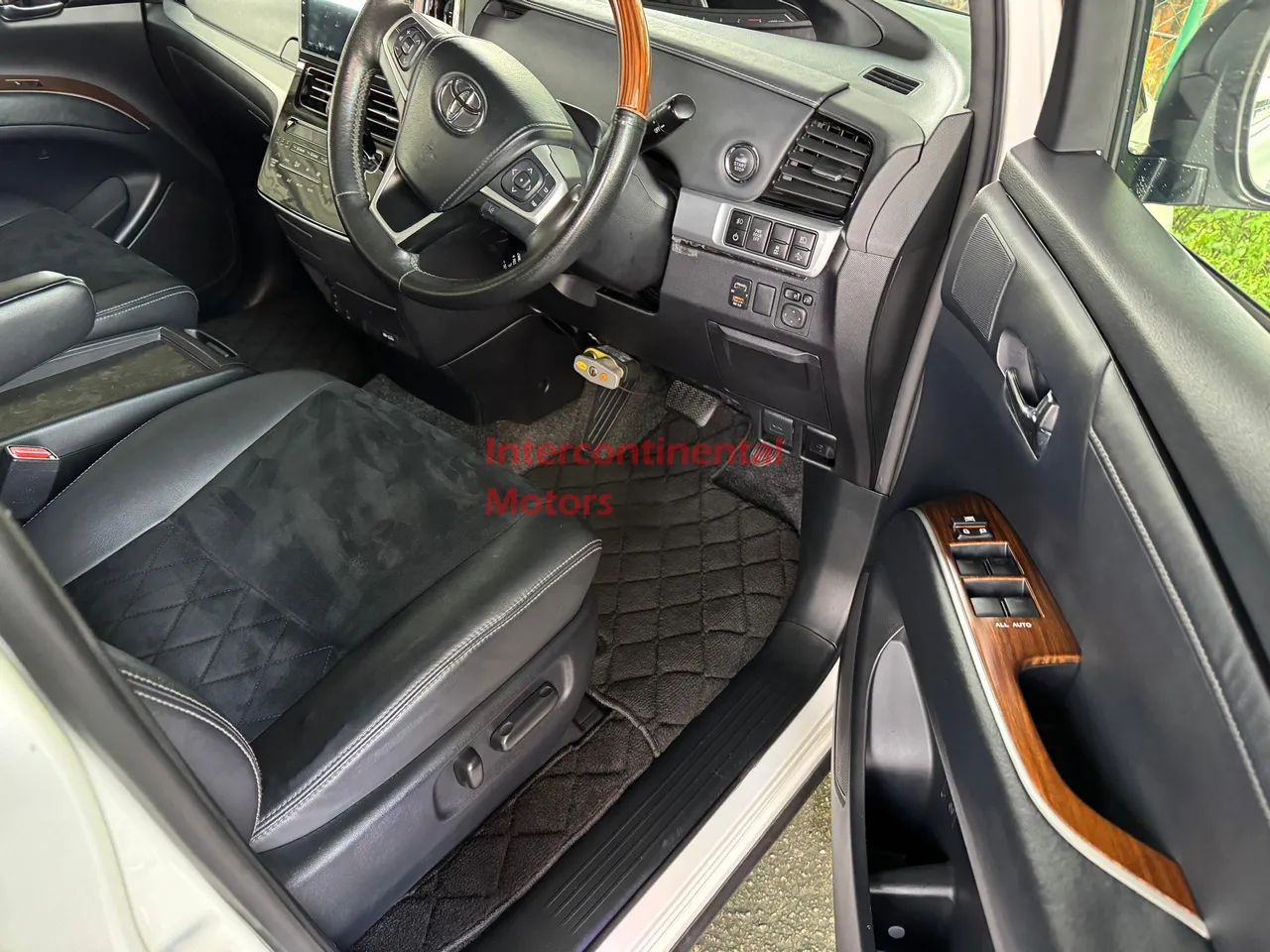 Thumbnail 7 of 2016 Toyota Estima 2.4 Premium-G image