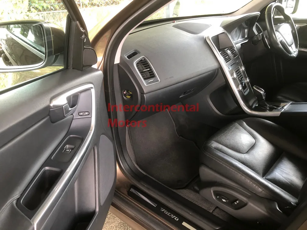 2015 Volvo XC60 T5 E-Drive 2.0 (A) image thumbnail 16