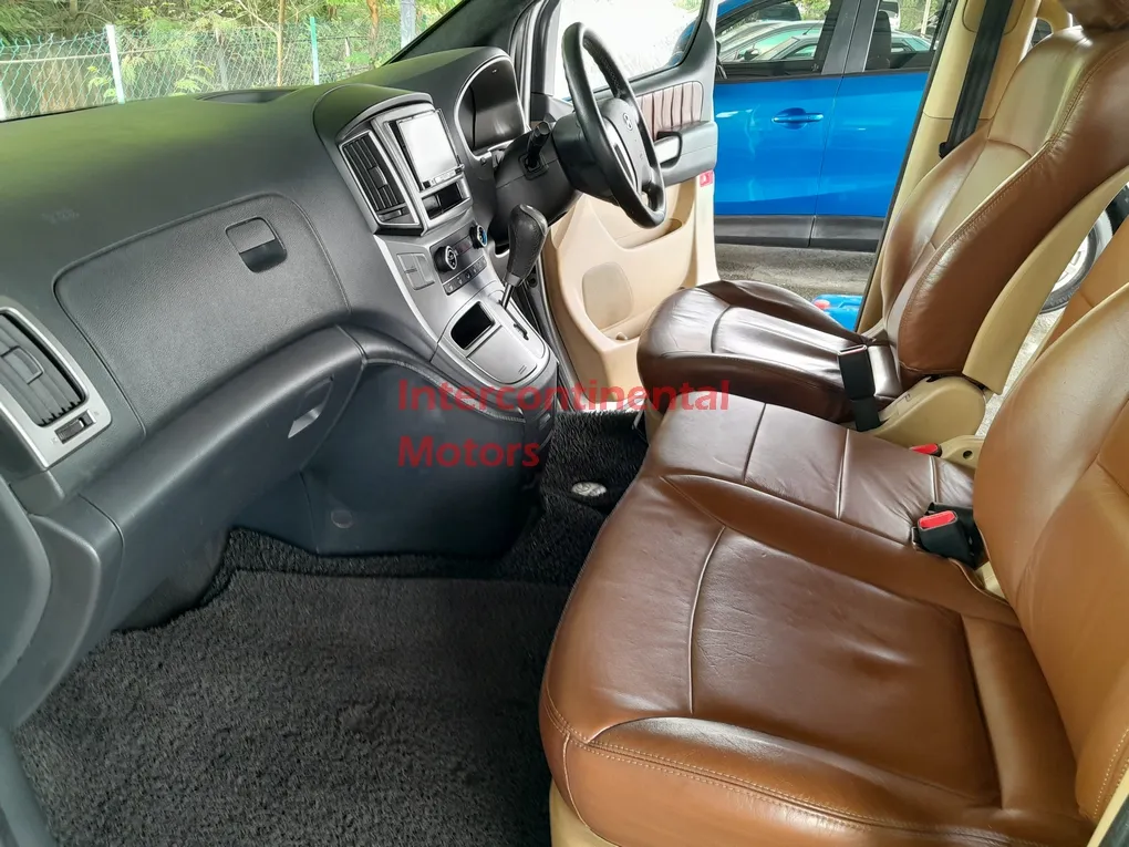 2016 Hyundai Grand Starex Royale 2.5 (A) image thumbnail 12