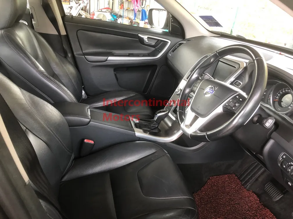 2015 Volvo XC60 T5 E-Drive 2.0 (A) image thumbnail 7