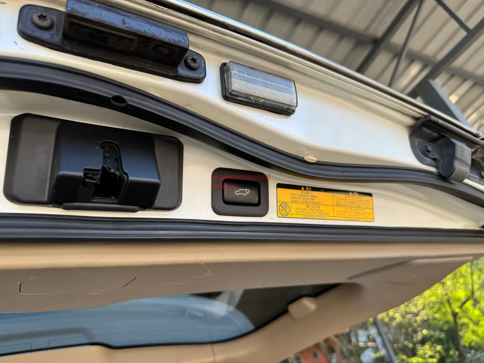 2011 Toyota Land Cruiser 4.6 ZX (A) image thumbnail 17