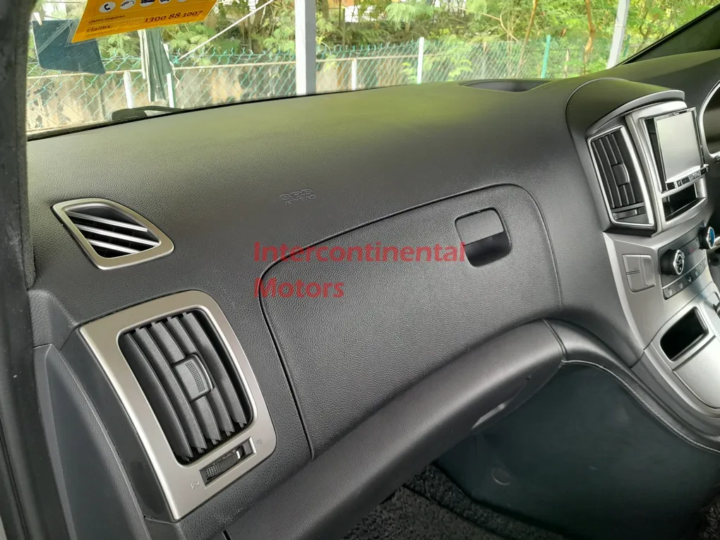 2016 Hyundai Grand Starex Royale 2.5 (A) image thumbnail 13