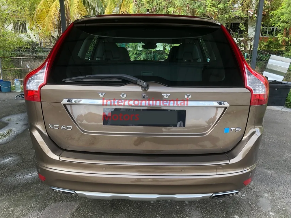 2015 Volvo XC60 T5 E-Drive 2.0 (A) image thumbnail 3