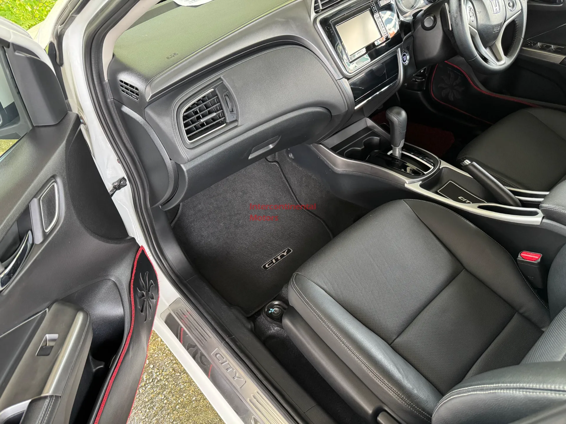 2018 Honda City 1.5 V thumbnail 13