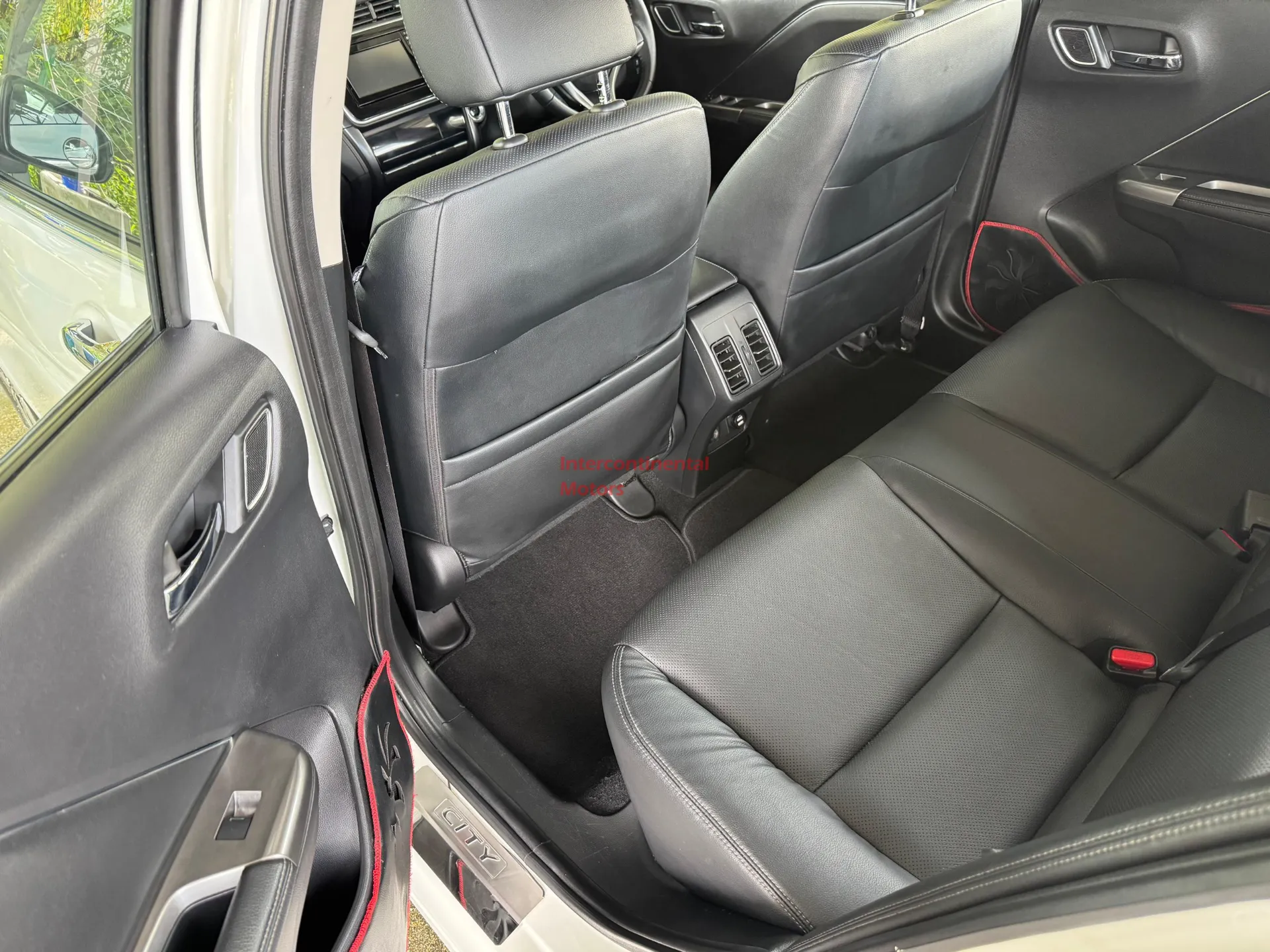 2018 Honda City 1.5 V thumbnail 12