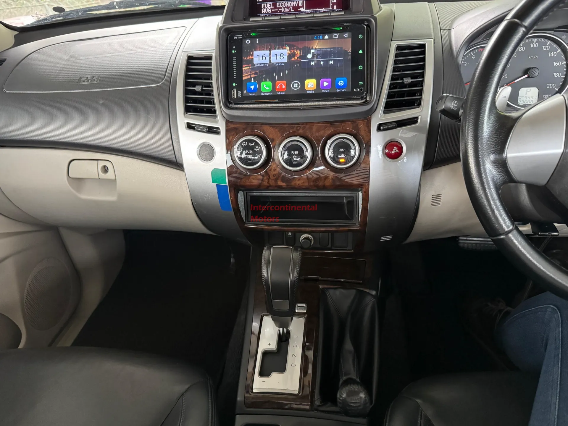 2013 Mitsubishi Pajero Sport 2.5 VGT thumbnail 18