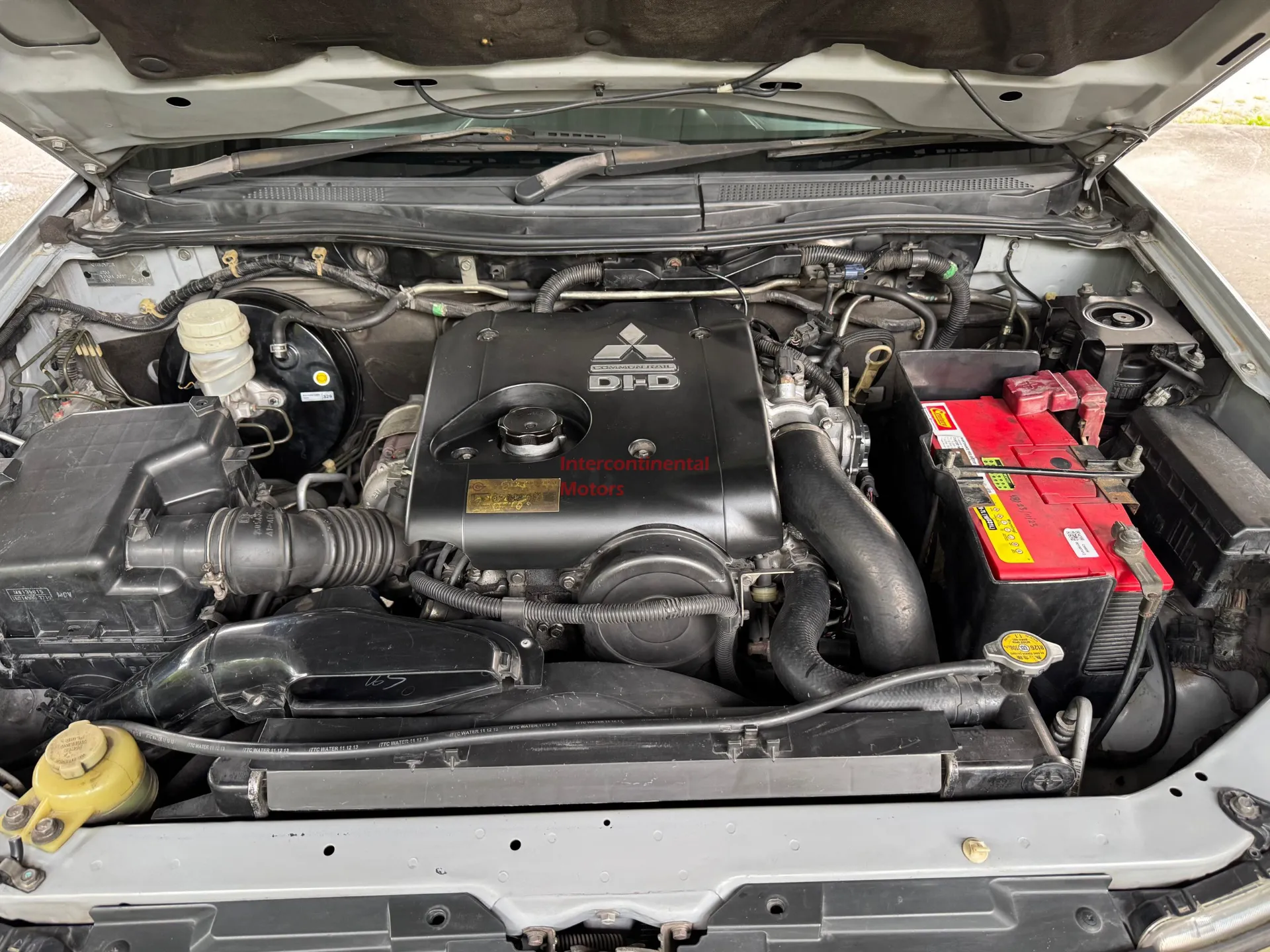 2013 Mitsubishi Pajero Sport 2.5 VGT thumbnail 14