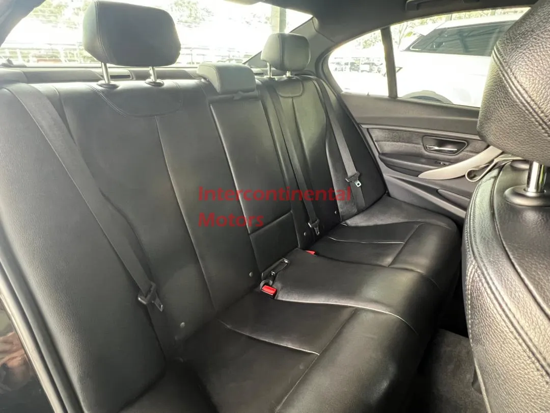 2015 BMW 320d M Sport 2.0 thumbnail 13
