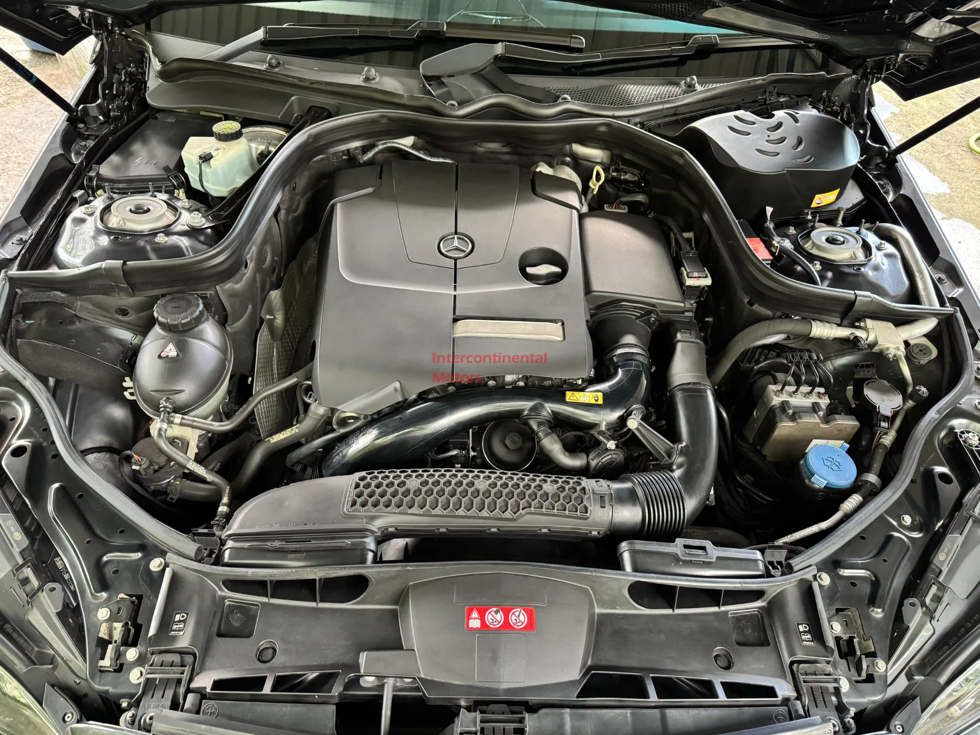 2016 Mercedes-Benz E250 2.0 Edition E thumbnail 12