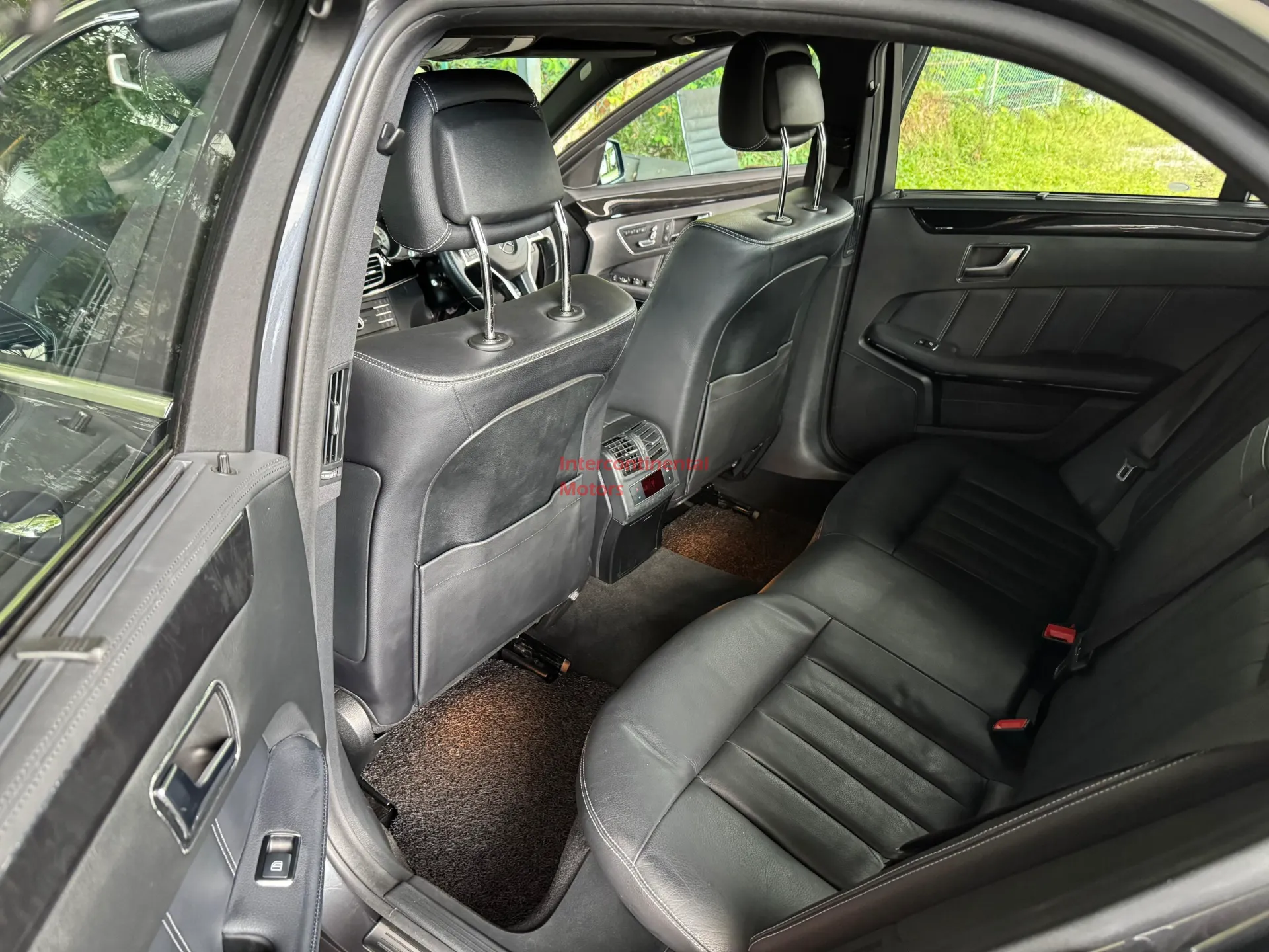 2016 Mercedes-Benz E250 2.0 Edition E thumbnail 14