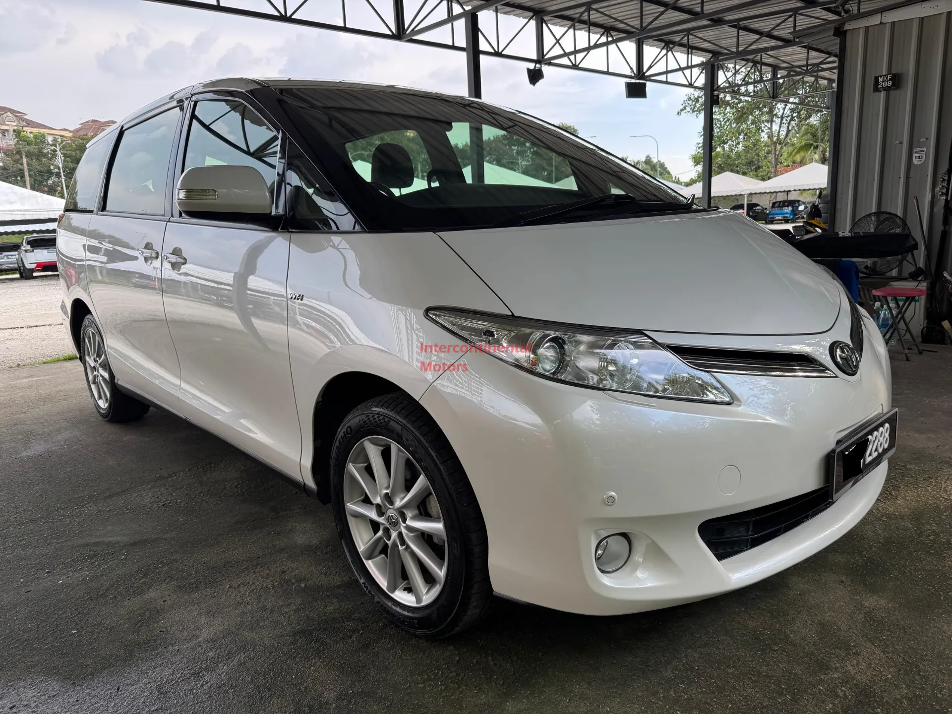 2014 Toyota Previa Estima 2.4 thumbnail 4