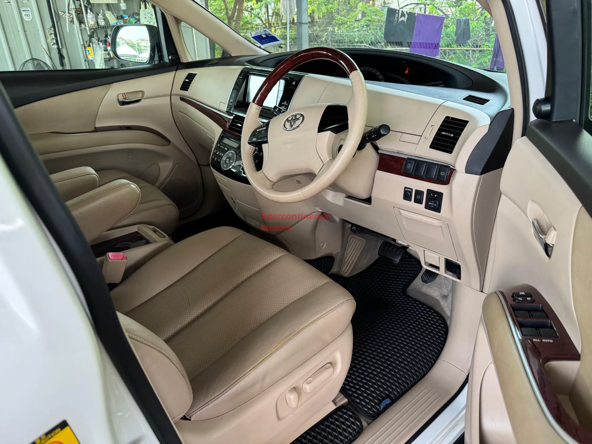 2014 Toyota Previa Estima 2.4 thumbnail 9