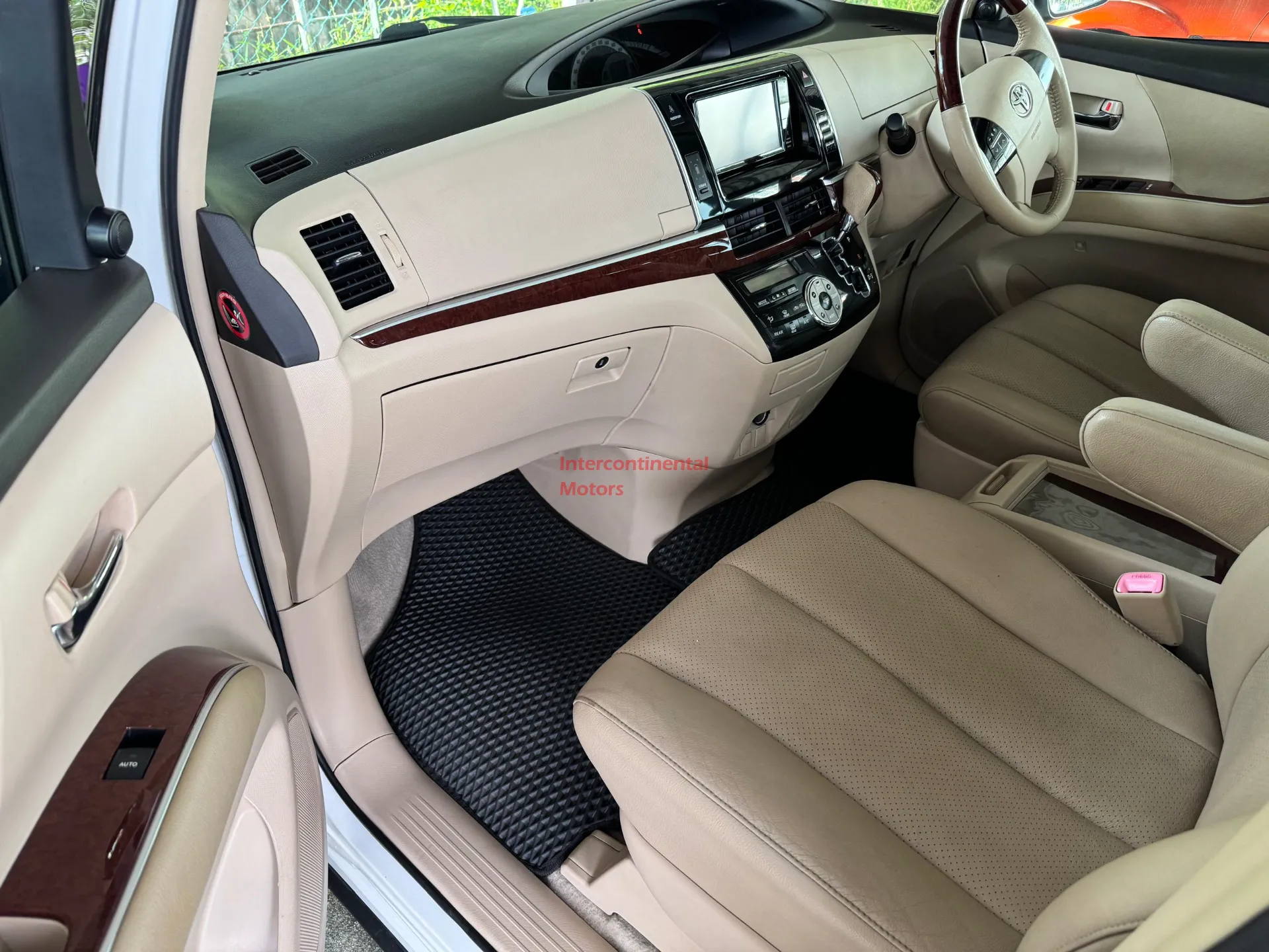 2014 Toyota Previa Estima 2.4 thumbnail 16