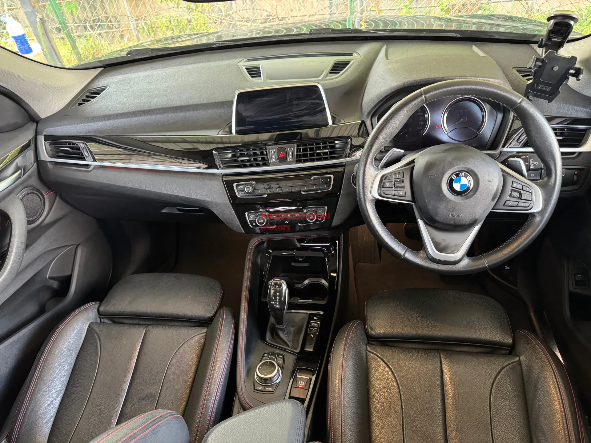2018 BMW X1 SDrive20i 2.0 thumbnail 12
