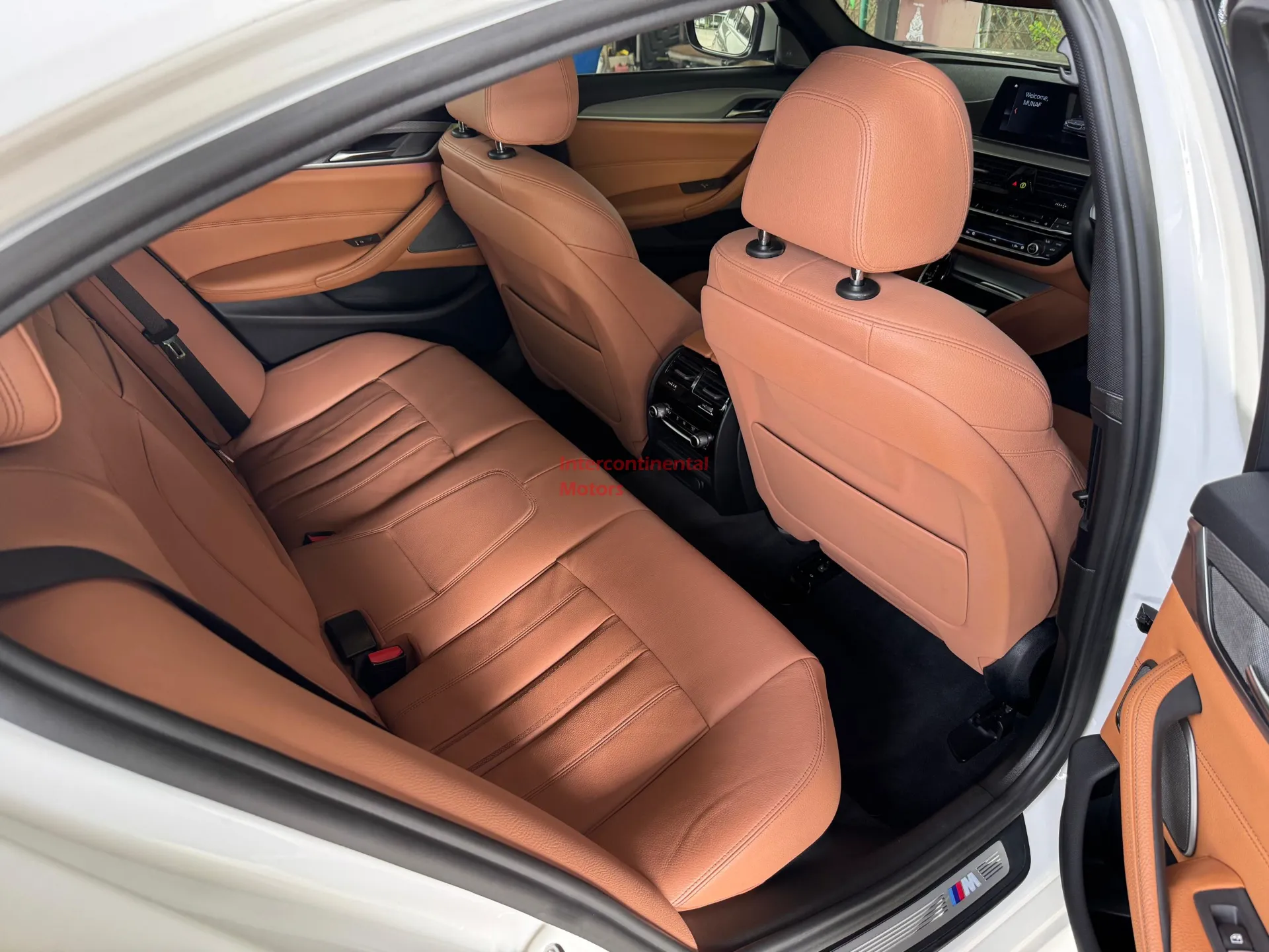 2017 BMW 530i 2.0 M Sport thumbnail 9