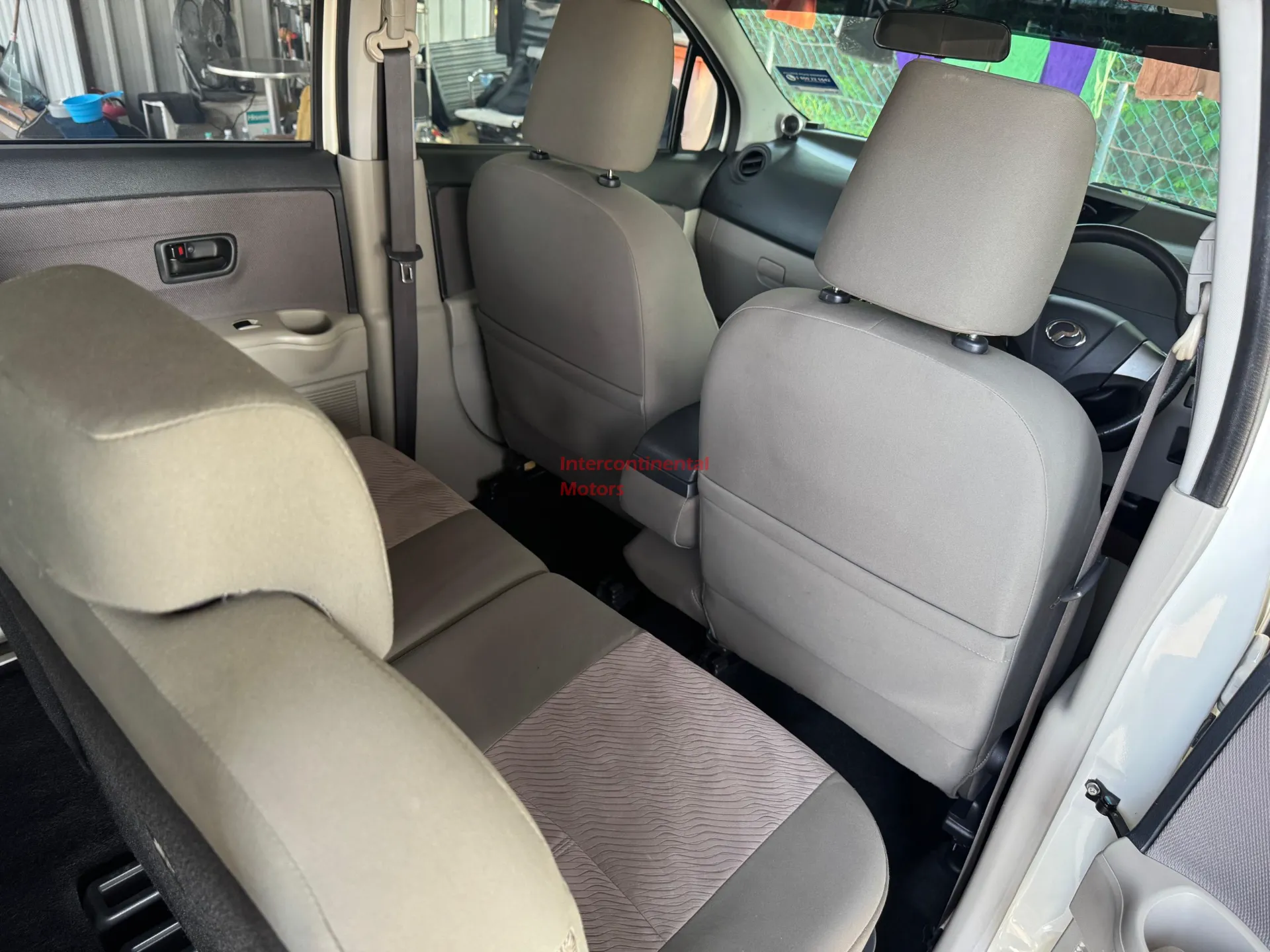 2016 Perodua Alza EZ 1.5 thumbnail 12