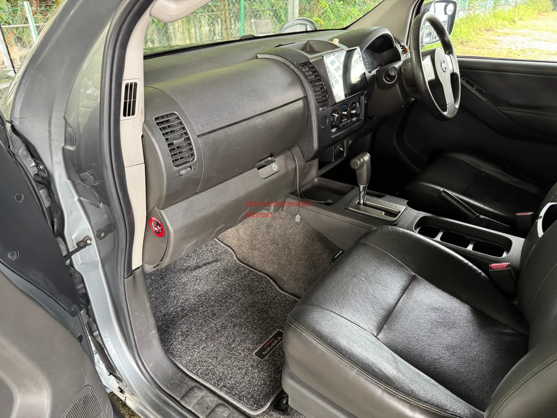 2013 Nissan Navara 2.5 4x4 LE thumbnail 11