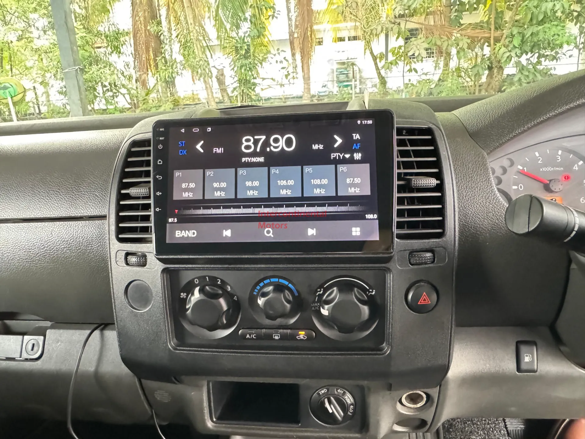 2013 Nissan Navara 2.5 4x4 LE thumbnail 17
