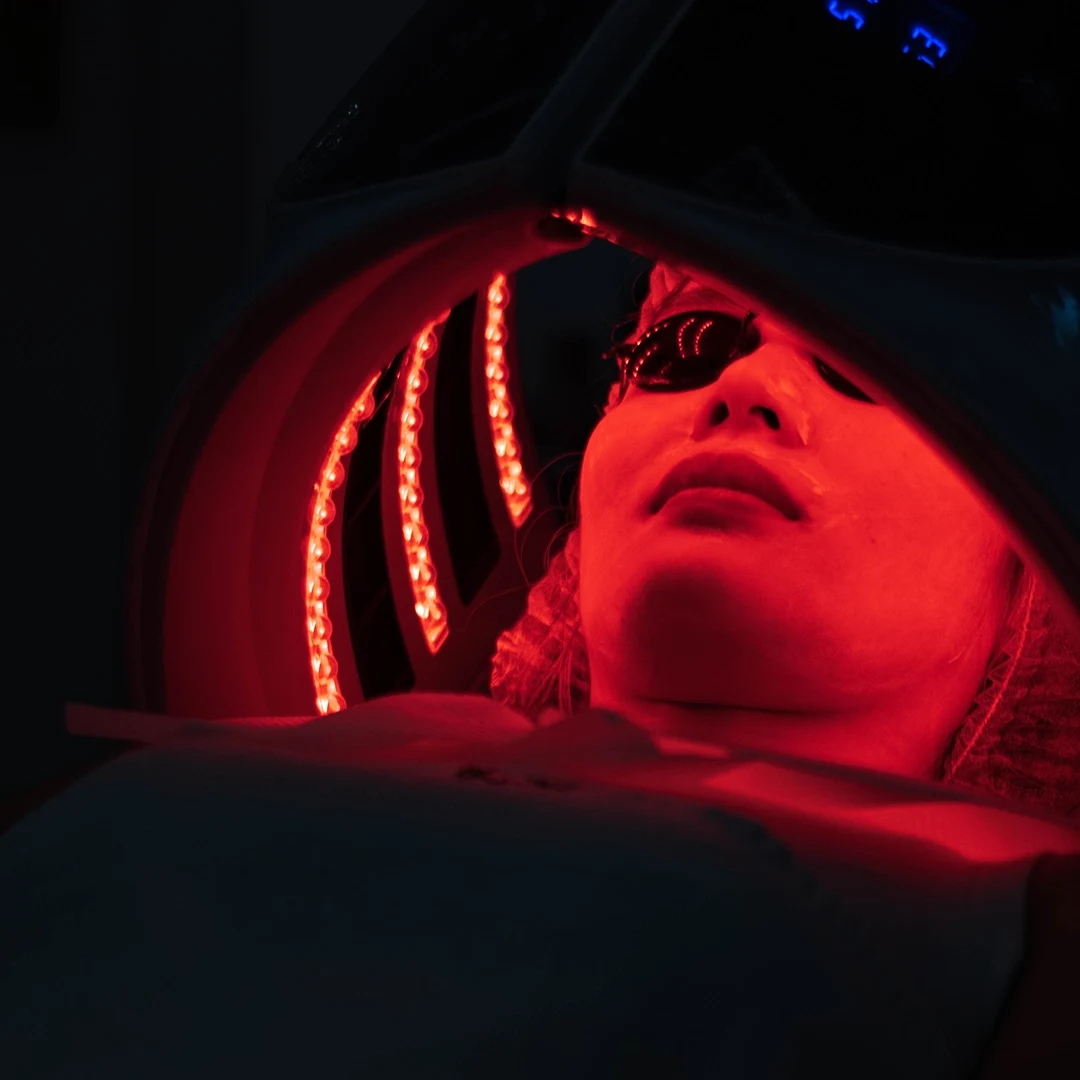 Iconique Light Therapy