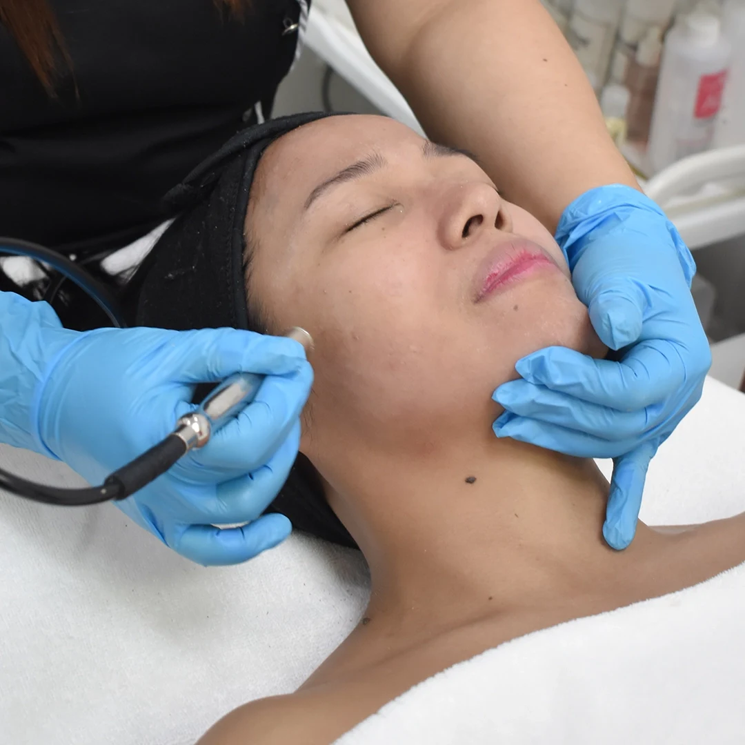 Iconique Radiance RX with Growth Factors