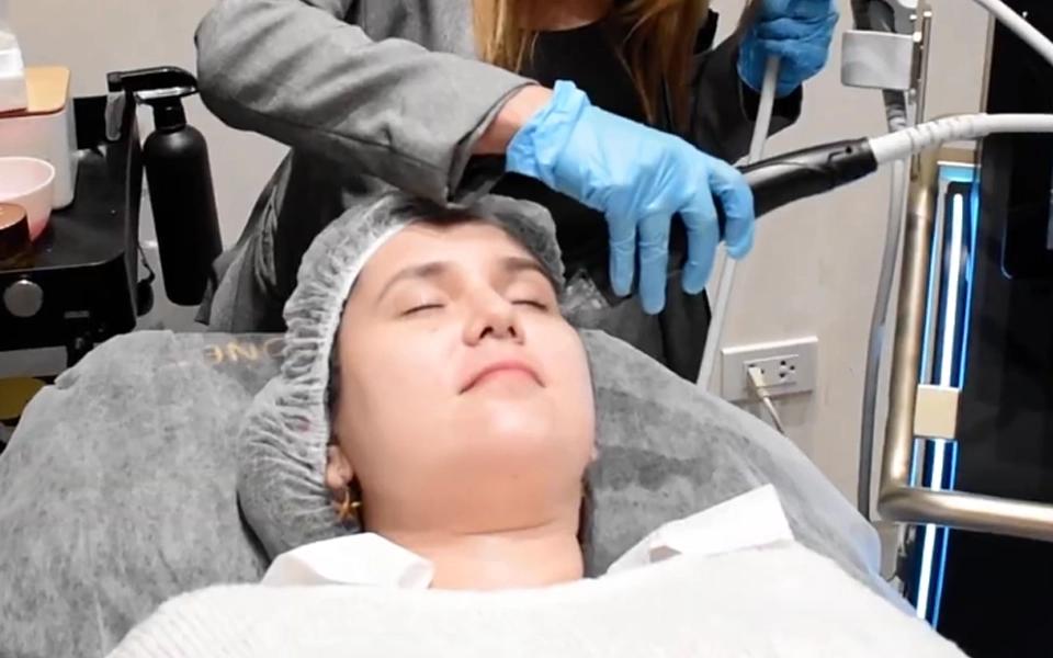 KOLLAGEN LIFT THERAPIE