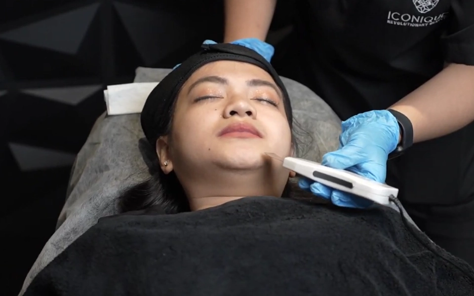 HYDRAFACIAL PREMIUM TREATMENT