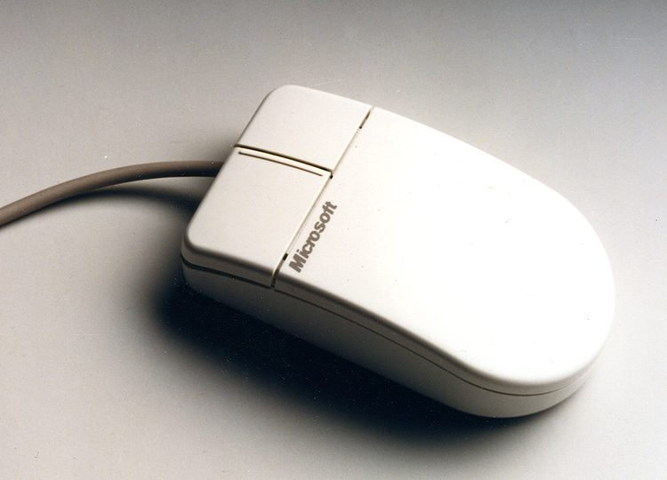 A hand-friendly, precisely controlled mouse