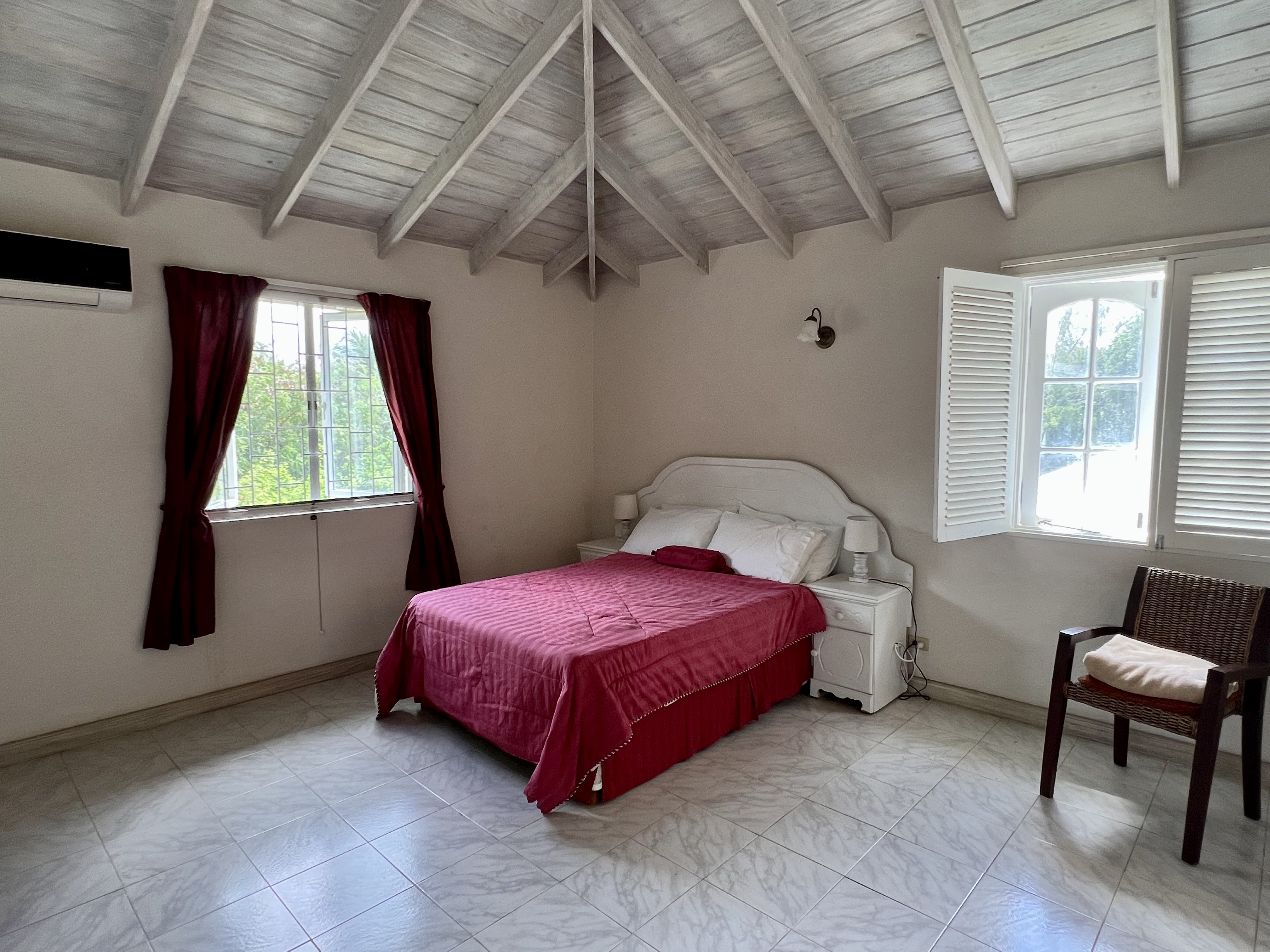 Property thumbnail 2