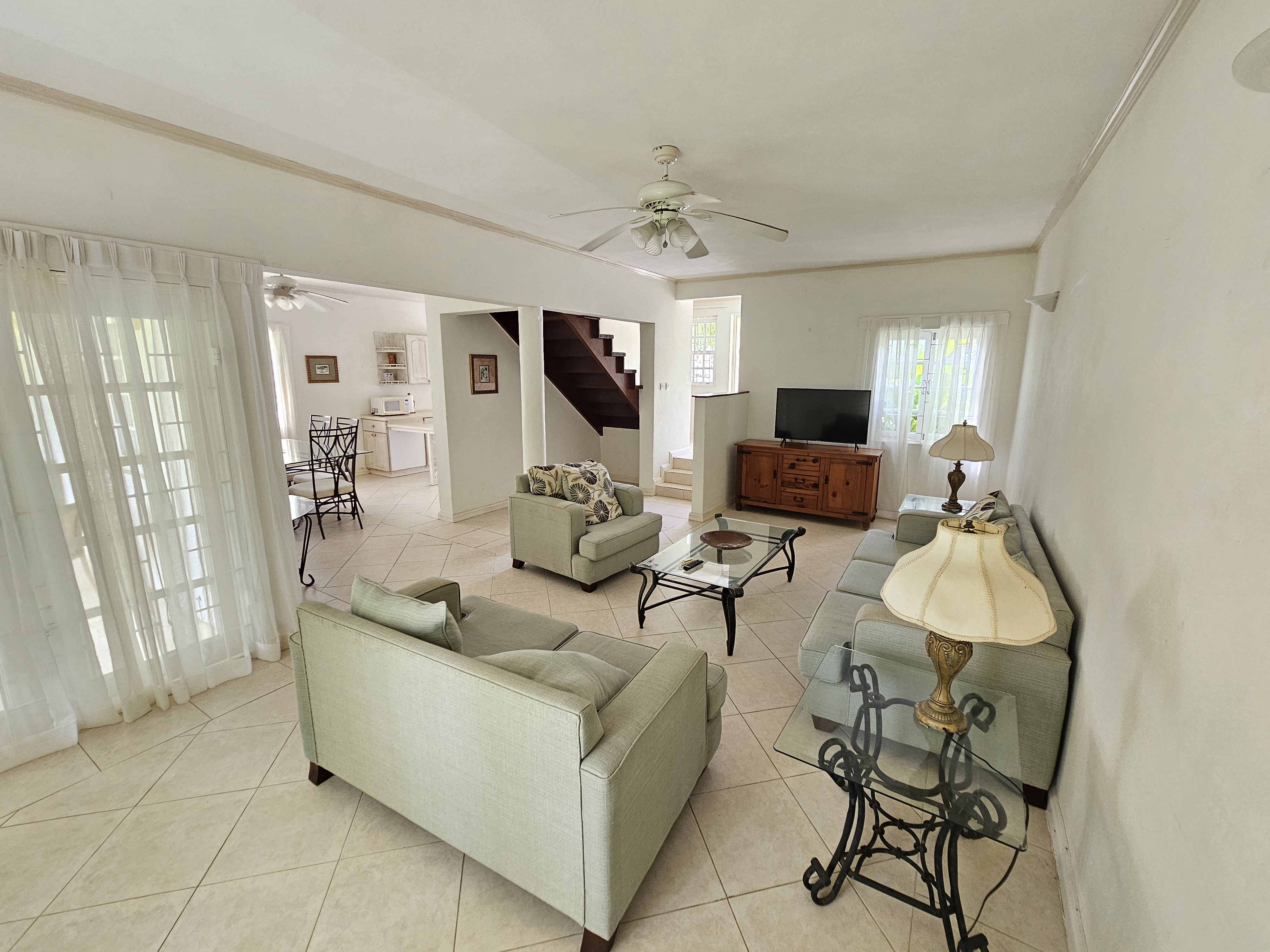 Property thumbnail 2