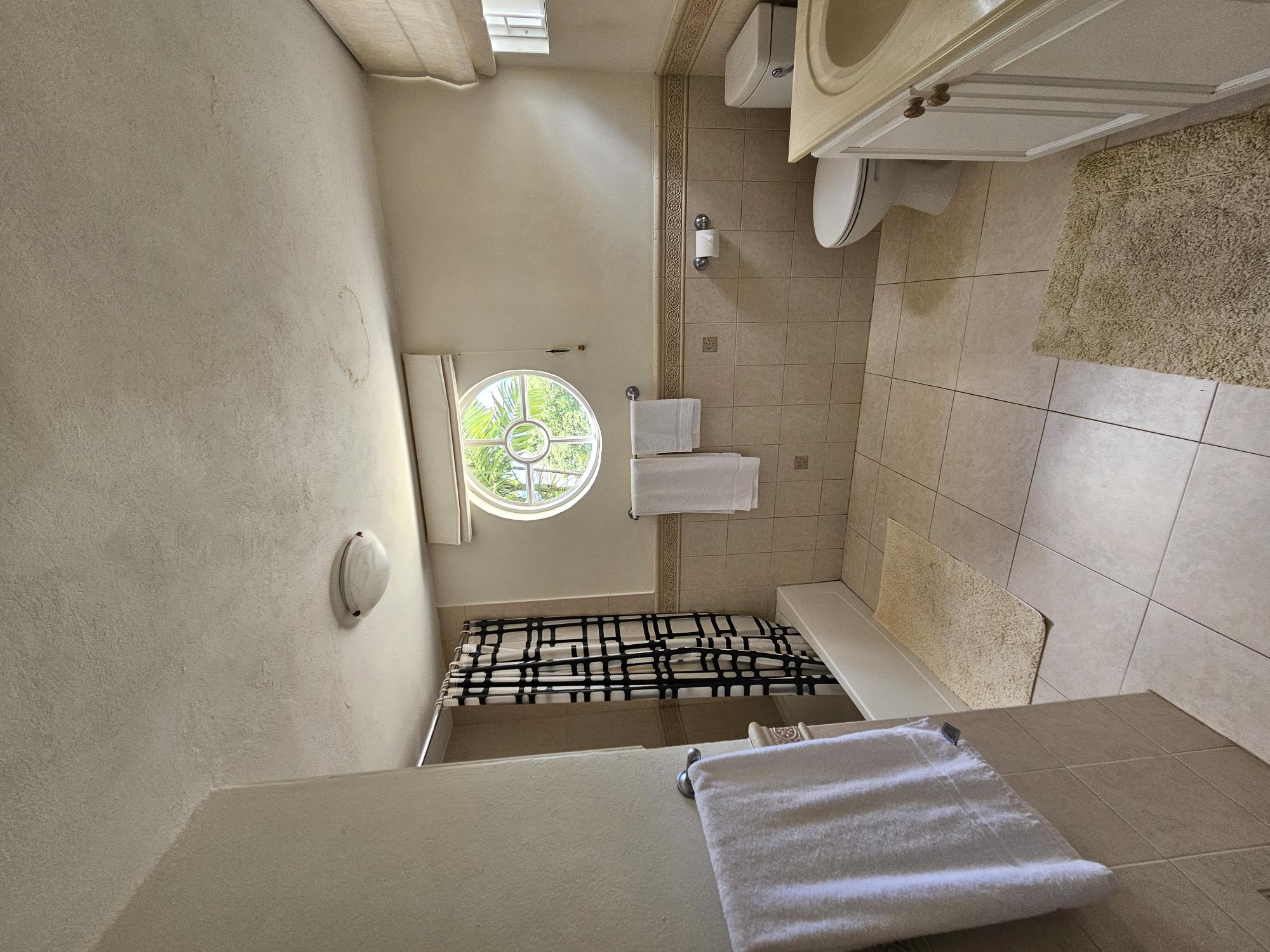 Property thumbnail 9