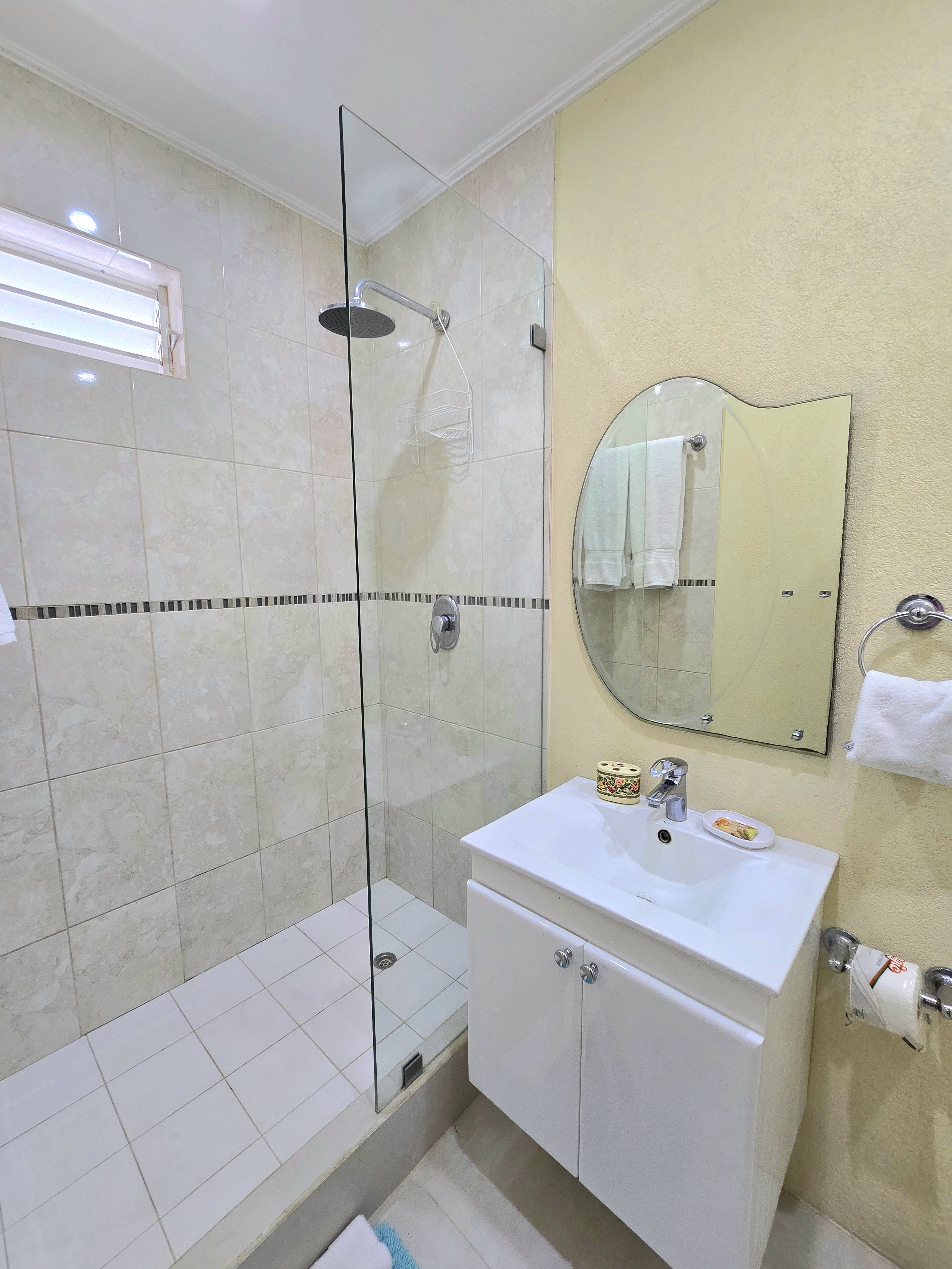 Property thumbnail 9
