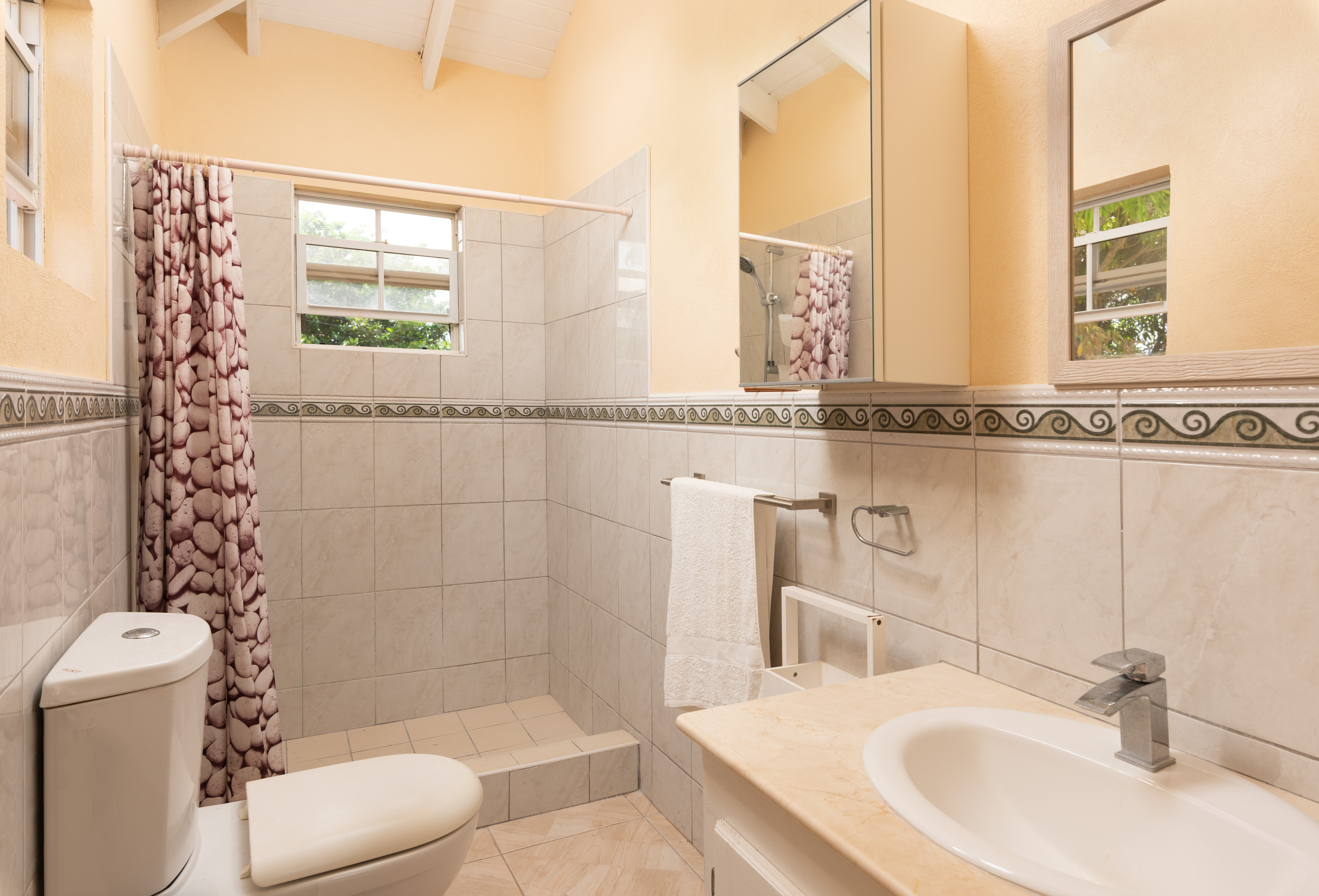 Property thumbnail 12