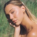 Alexis Ren Instagram profile photo