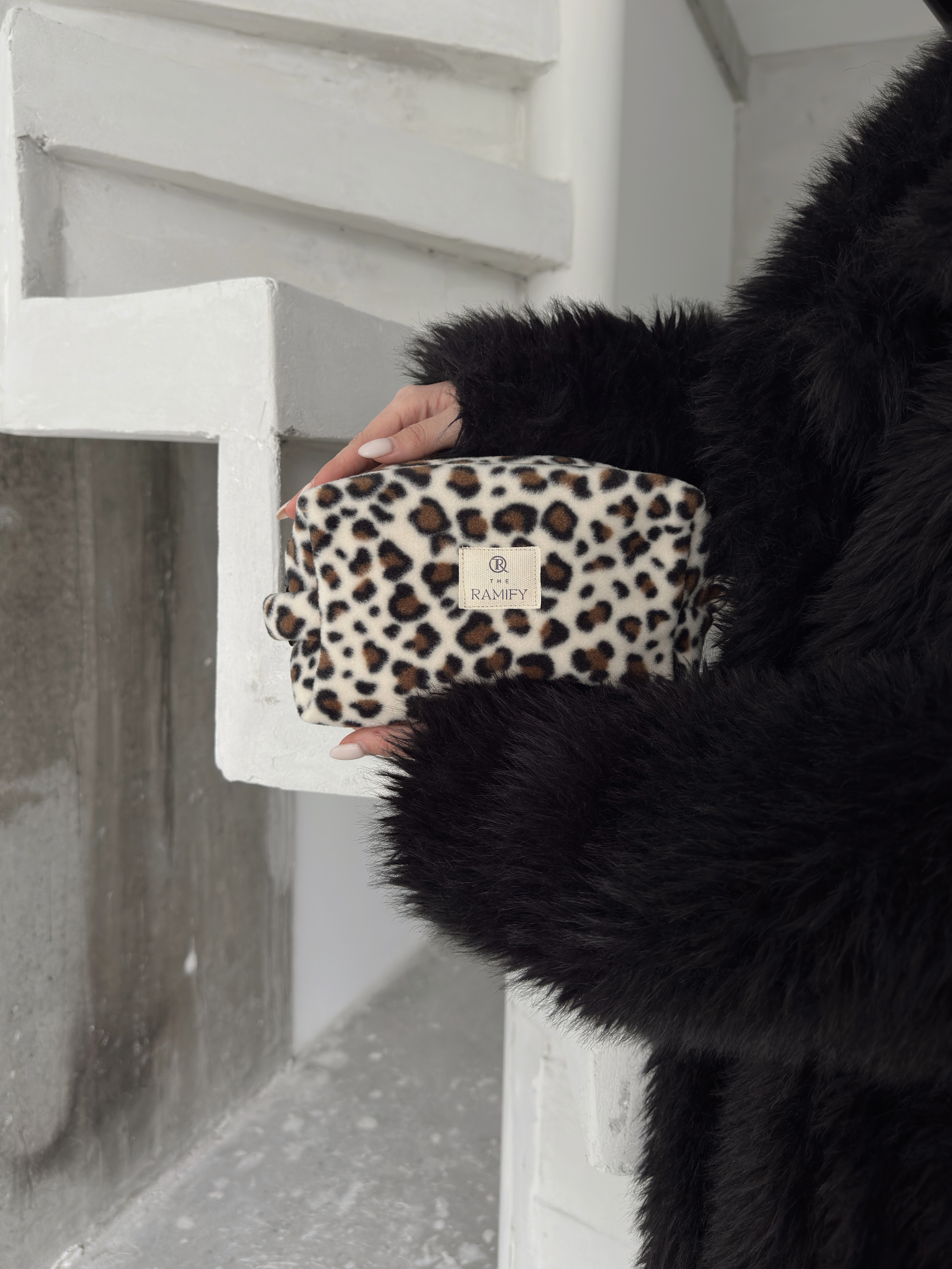 Leopard Print Plush Makeup Bag – Soft Fuzzy Cosmetic Pouch